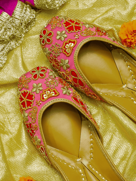 Sahiba (Jutti) - yoursjulietrose.com