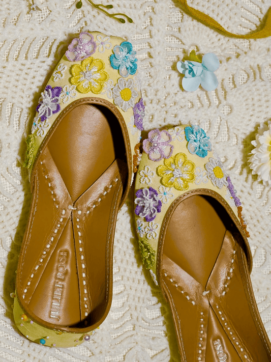 Khushboo (Jutti) - yoursjulietrose.com