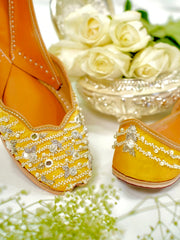 GULZAAR