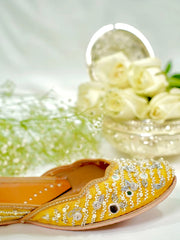 GULZAAR