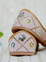 Fari (Jutti) - yoursjulietrose.com